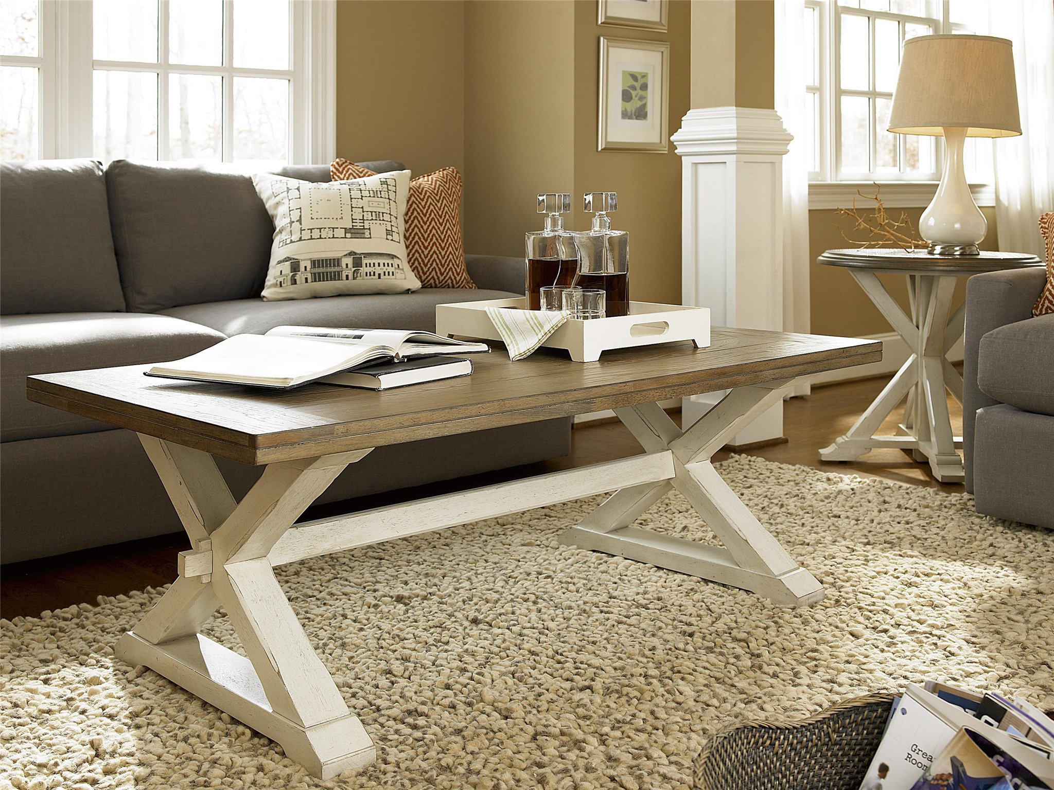 GARDEN COCKTAIL TABLE