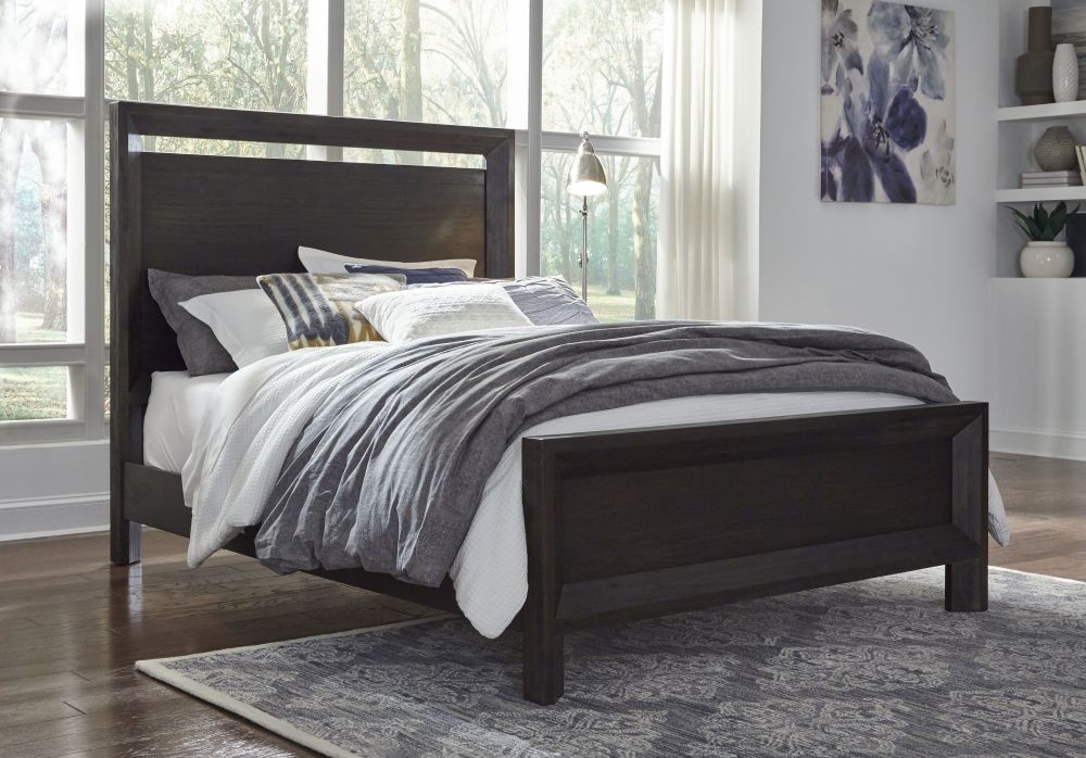 CHLOE PLATFORM BED