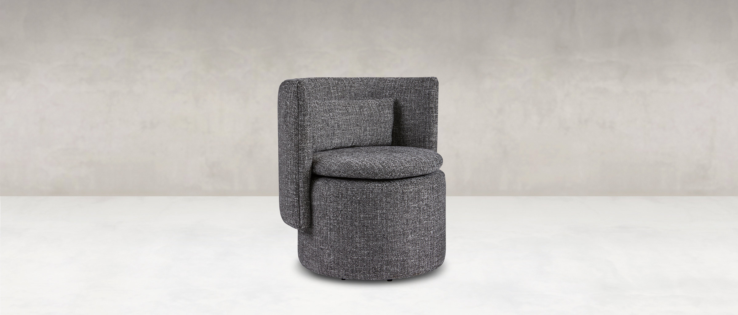THE BUTTERCUP SWIVEL CHAIR - Image 2