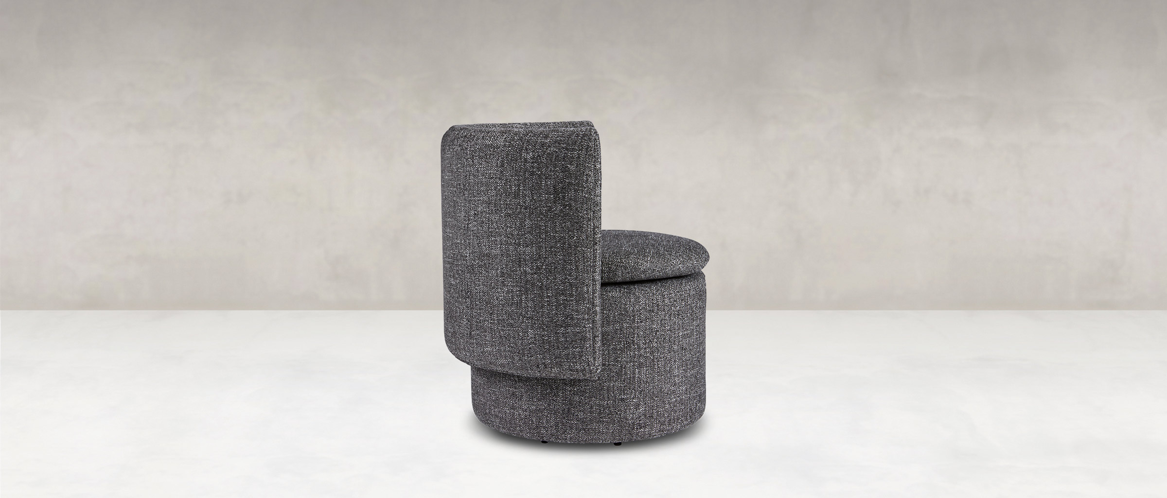 THE BUTTERCUP SWIVEL CHAIR - Image 3