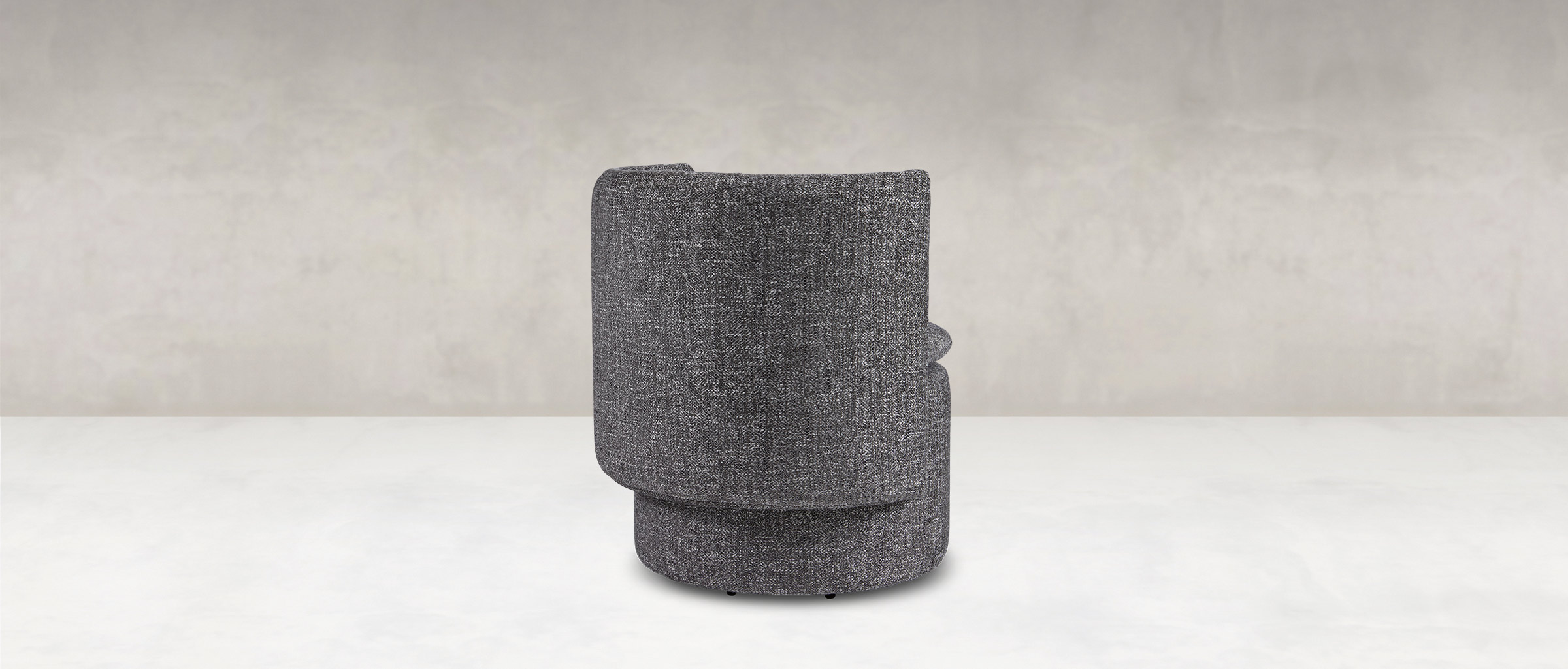 THE BUTTERCUP SWIVEL CHAIR - Image 4