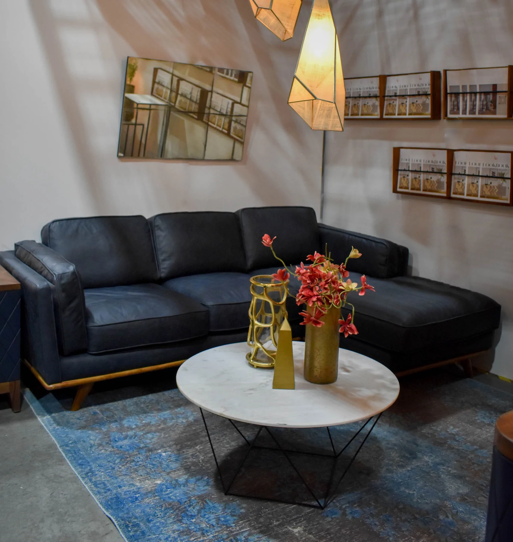 VALENCIA ROUND COFFEE TABLE - WHITE MARBLE/BLACK MATTE - Image 14